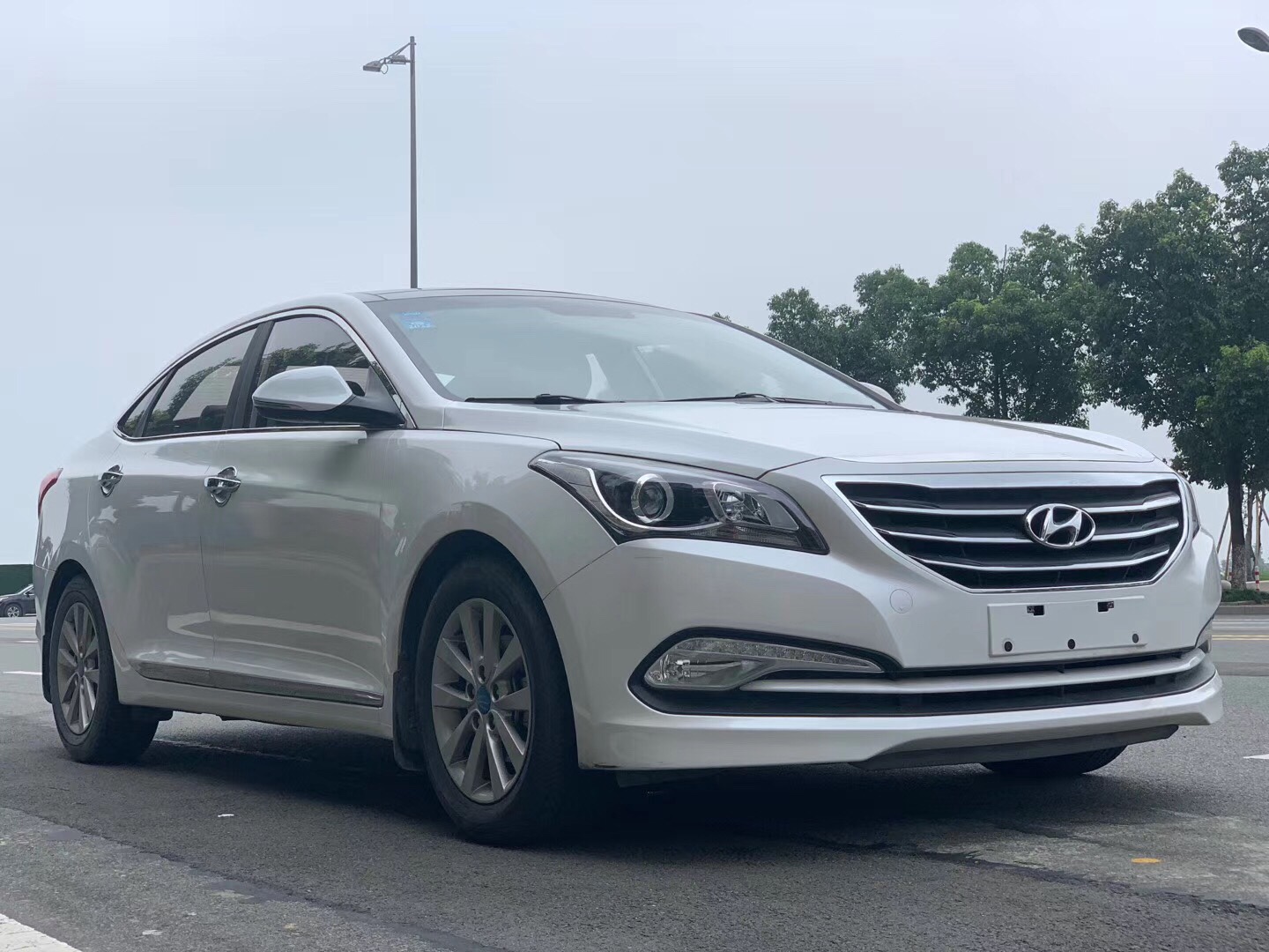 新到16年 现代名图 1.8智能型