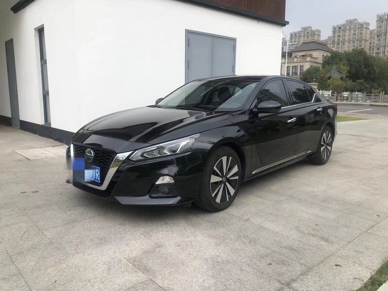全新尼桑天籁20高配全车原版原漆首付2万左右