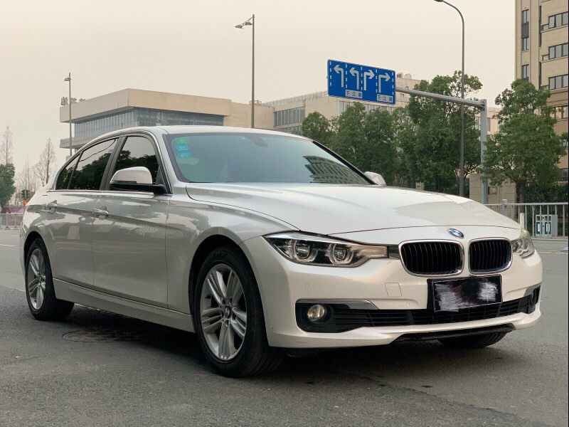宝马320320li 长轴