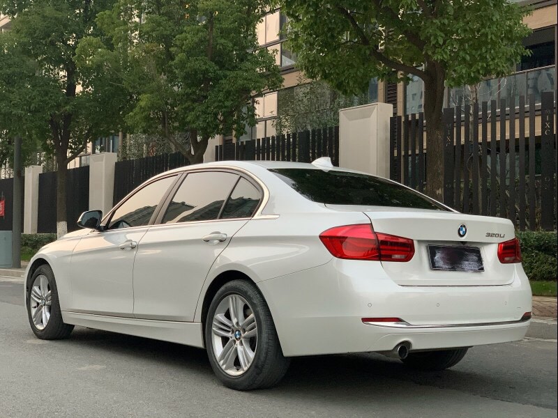 宝马320320li 长轴