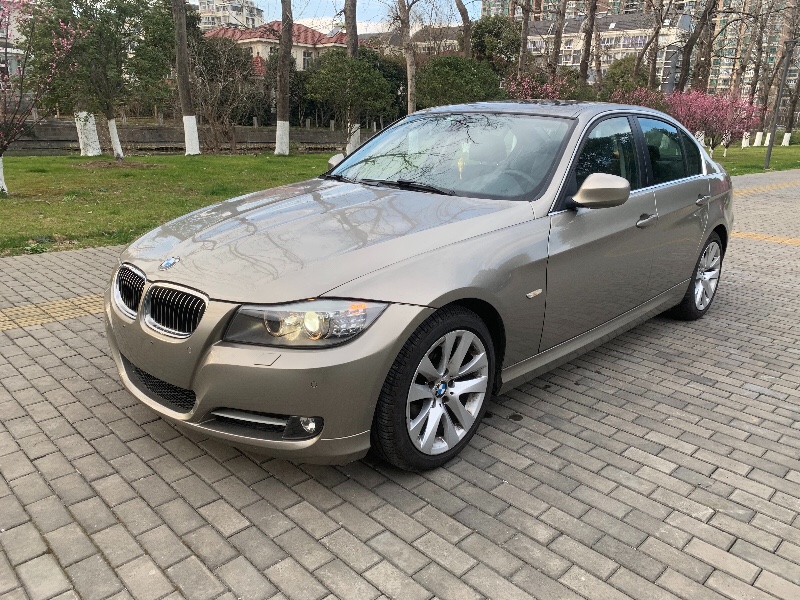 宝马320i豪华版末代e90全车原版首付9000