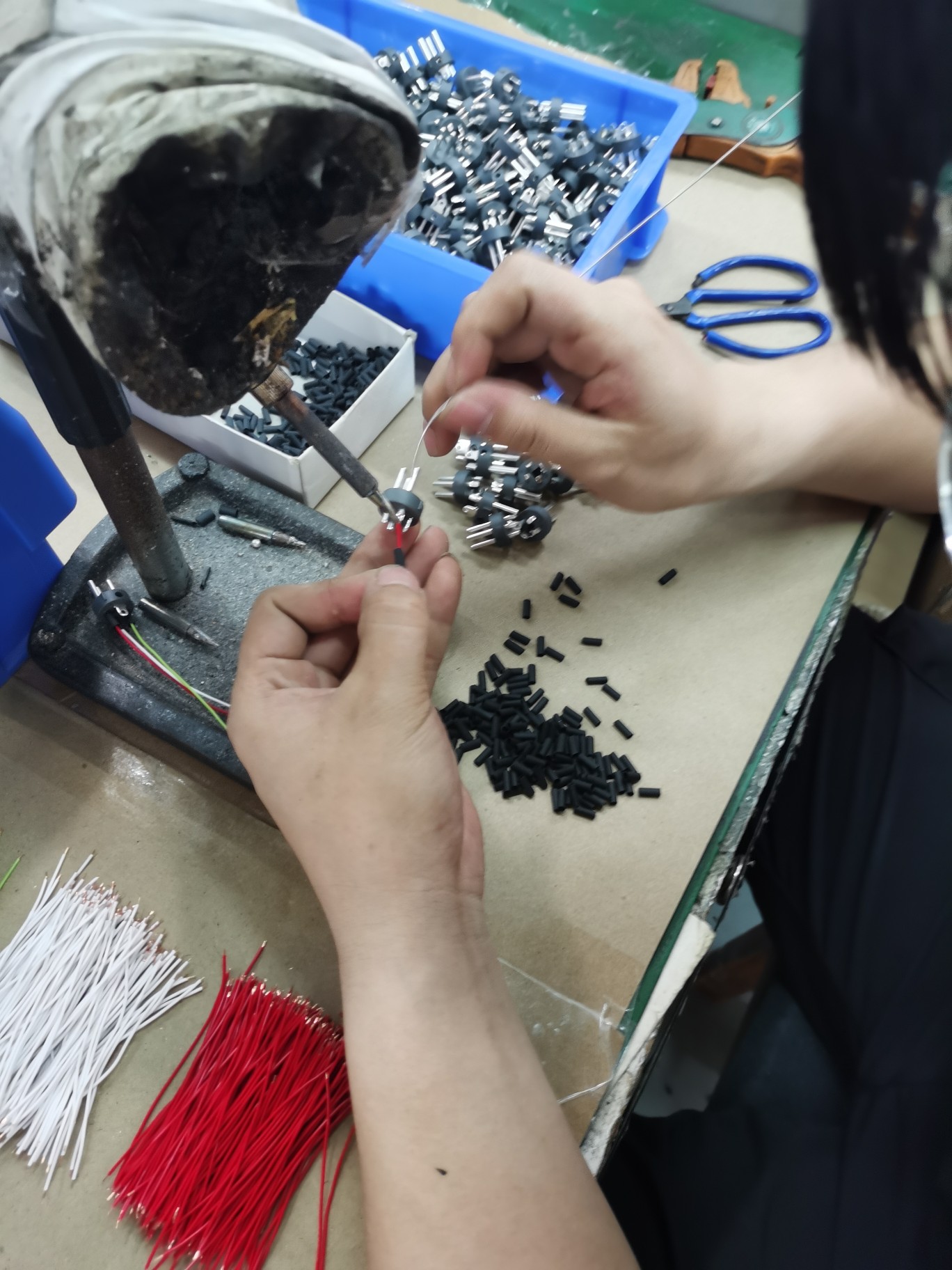 招电子焊接工工厂直招