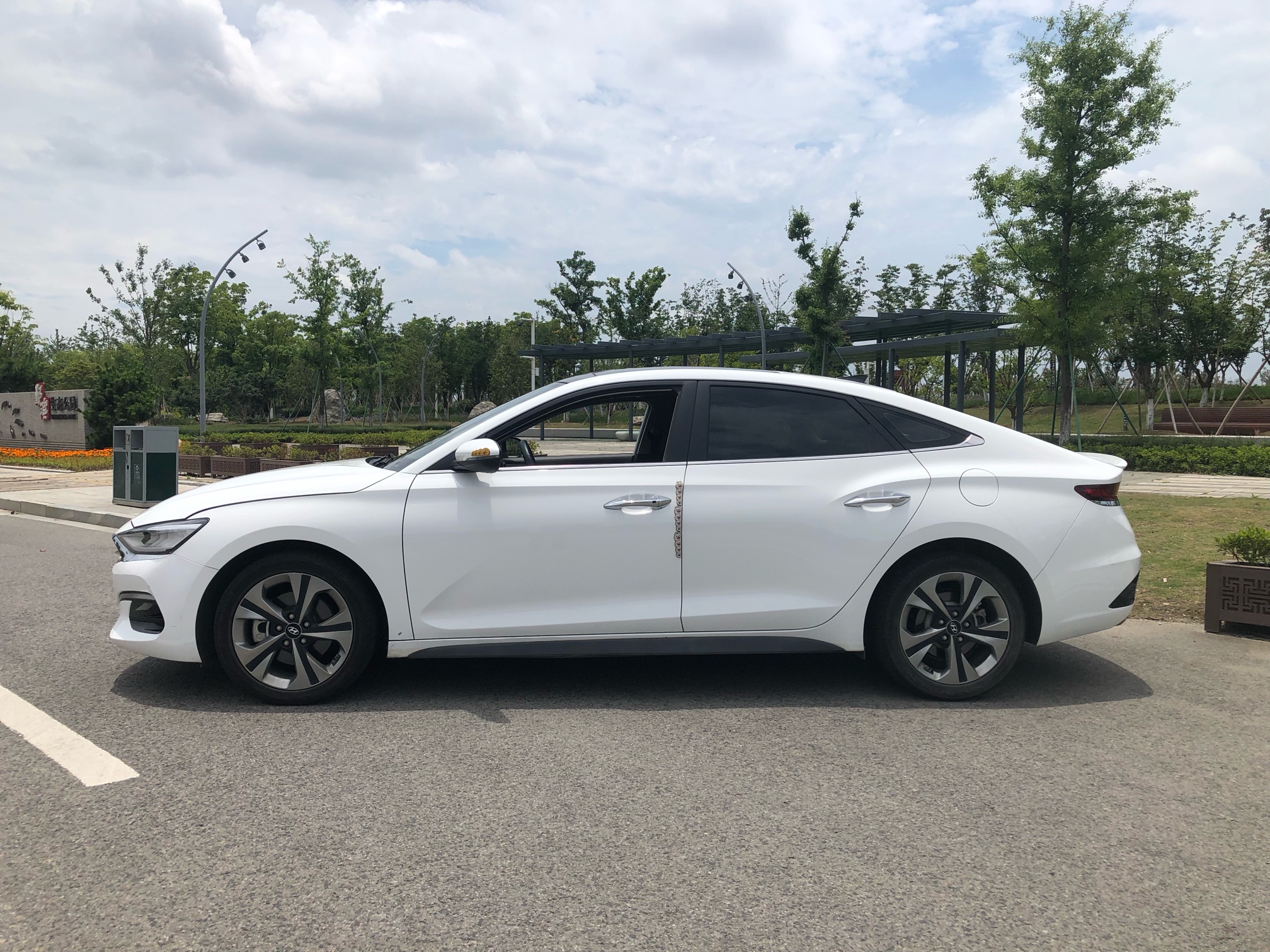 极品现代菲斯塔16t次顶配本地一手全车原版