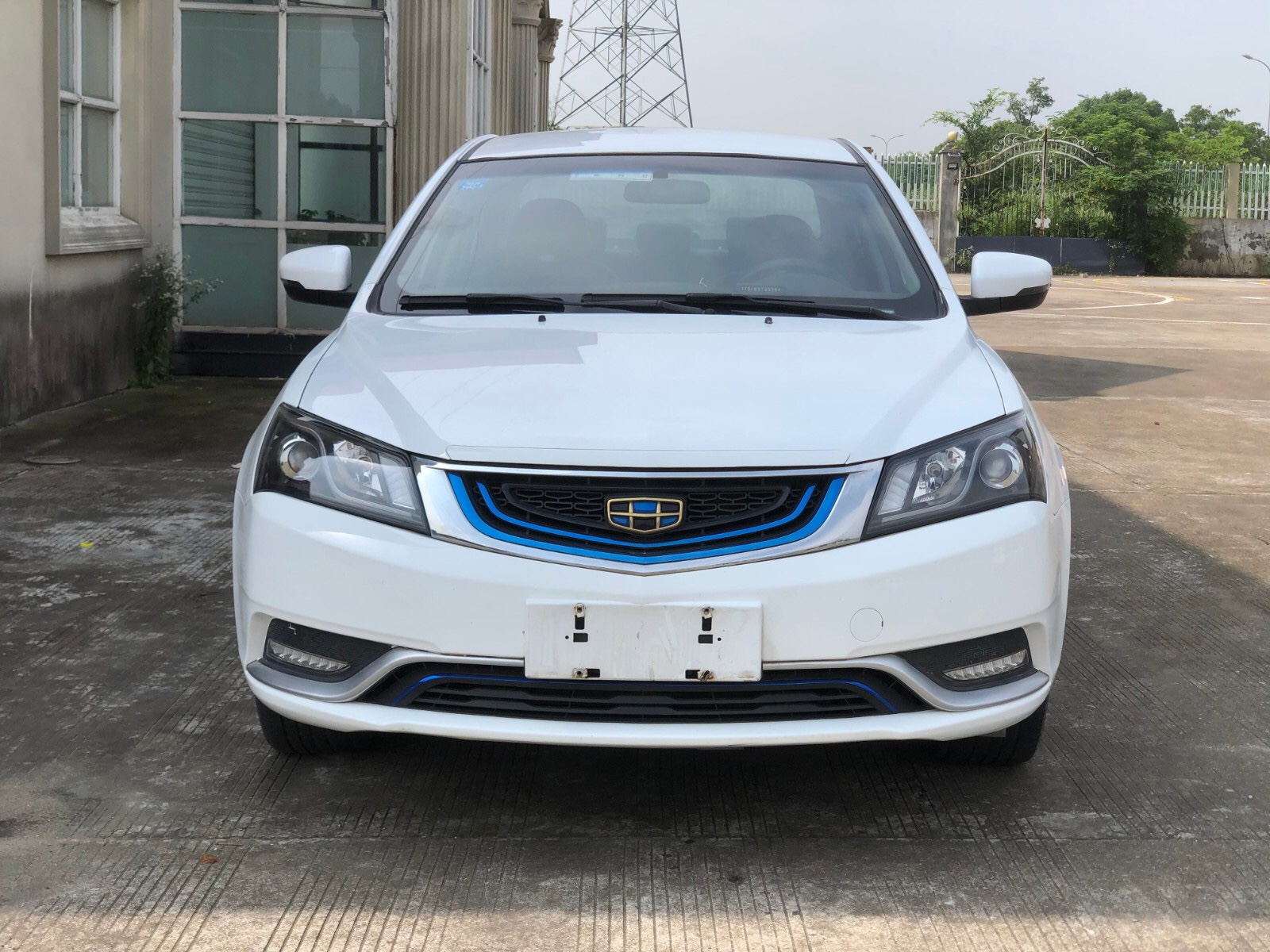 吉利帝豪ev253续航253公里营转非