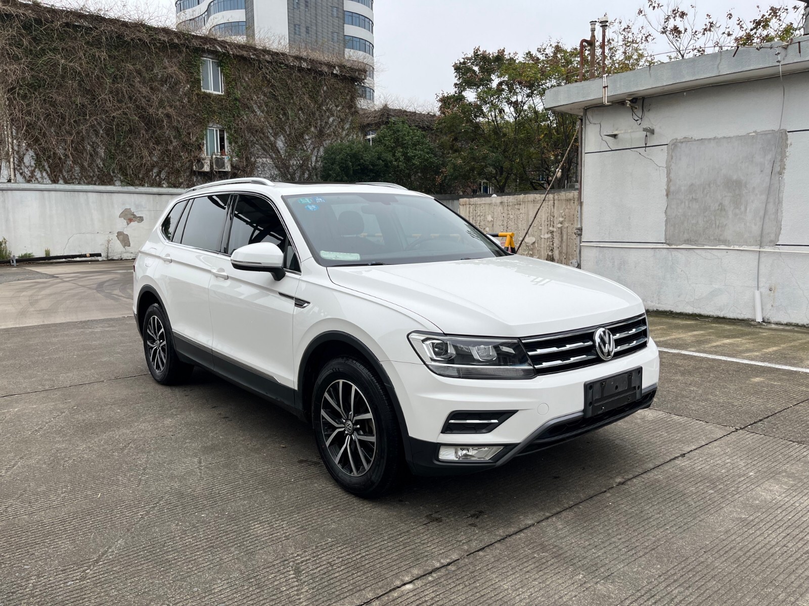 19款大众途观l20t330豪华版首付3万